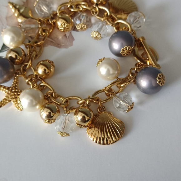 Vineyard Vines bracelet - Picture 2 of 6